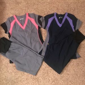 XS Wonder wink scrubs